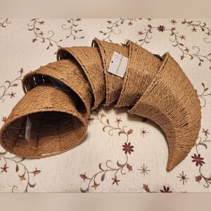 Straw Tan Cornucopia - Set of 6